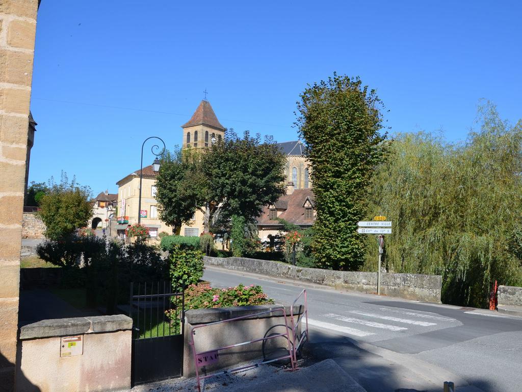 Hotel Le Lac Bleu à Lacapelle-Marival Extérieur photo