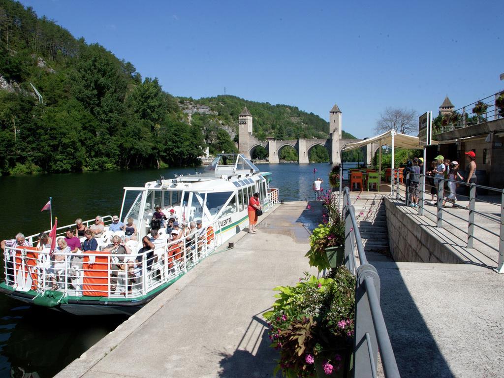 Hotel Le Lac Bleu à Lacapelle-Marival Extérieur photo